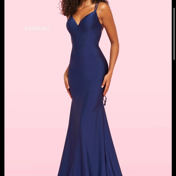 Sherri Hill Emerald prom dress - Picture 2 of 3